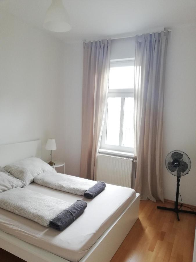 Living - Rustengasse Vienna